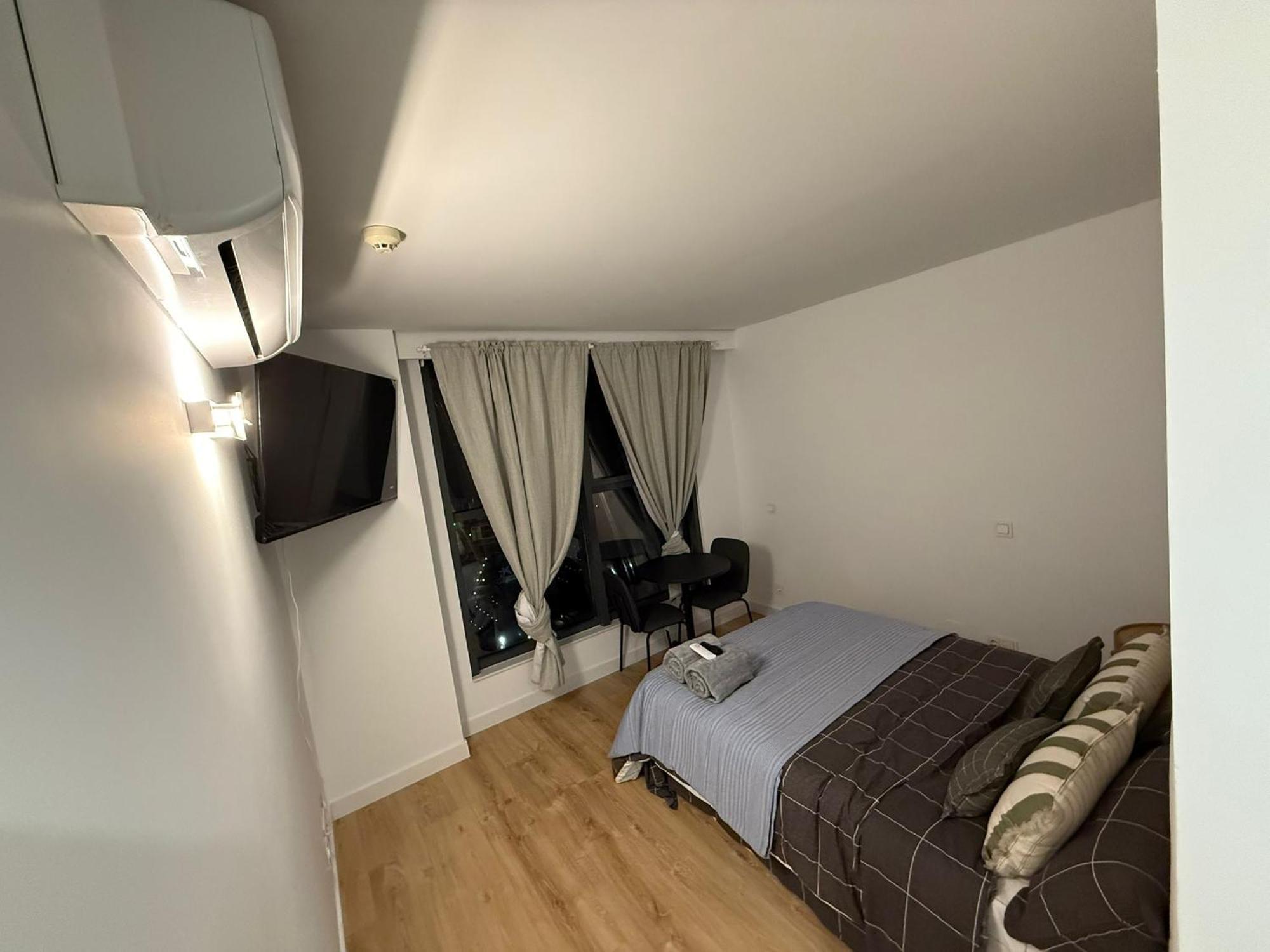 To Room Madrid Castellana Экстерьер фото