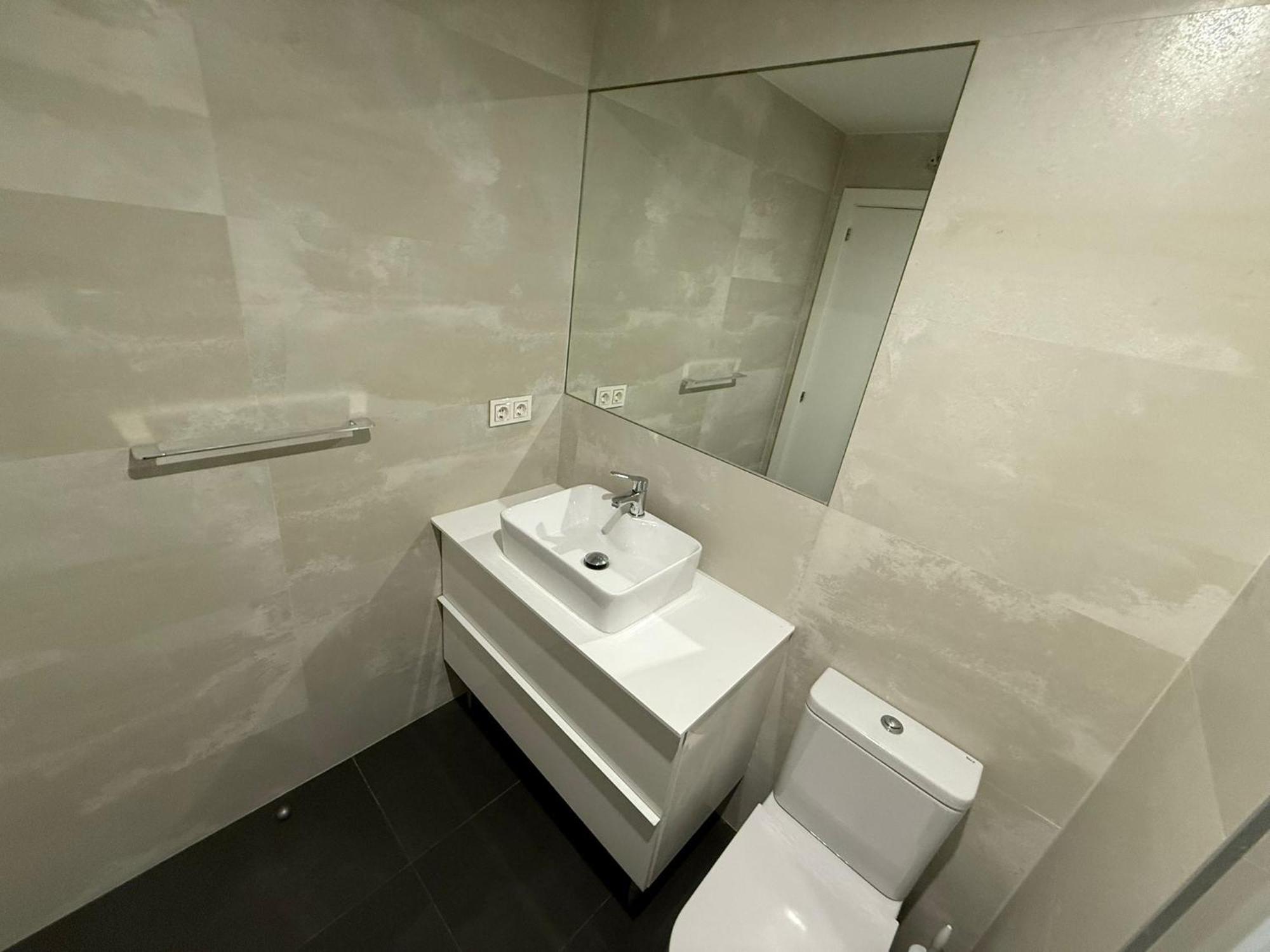 To Room Madrid Castellana Экстерьер фото