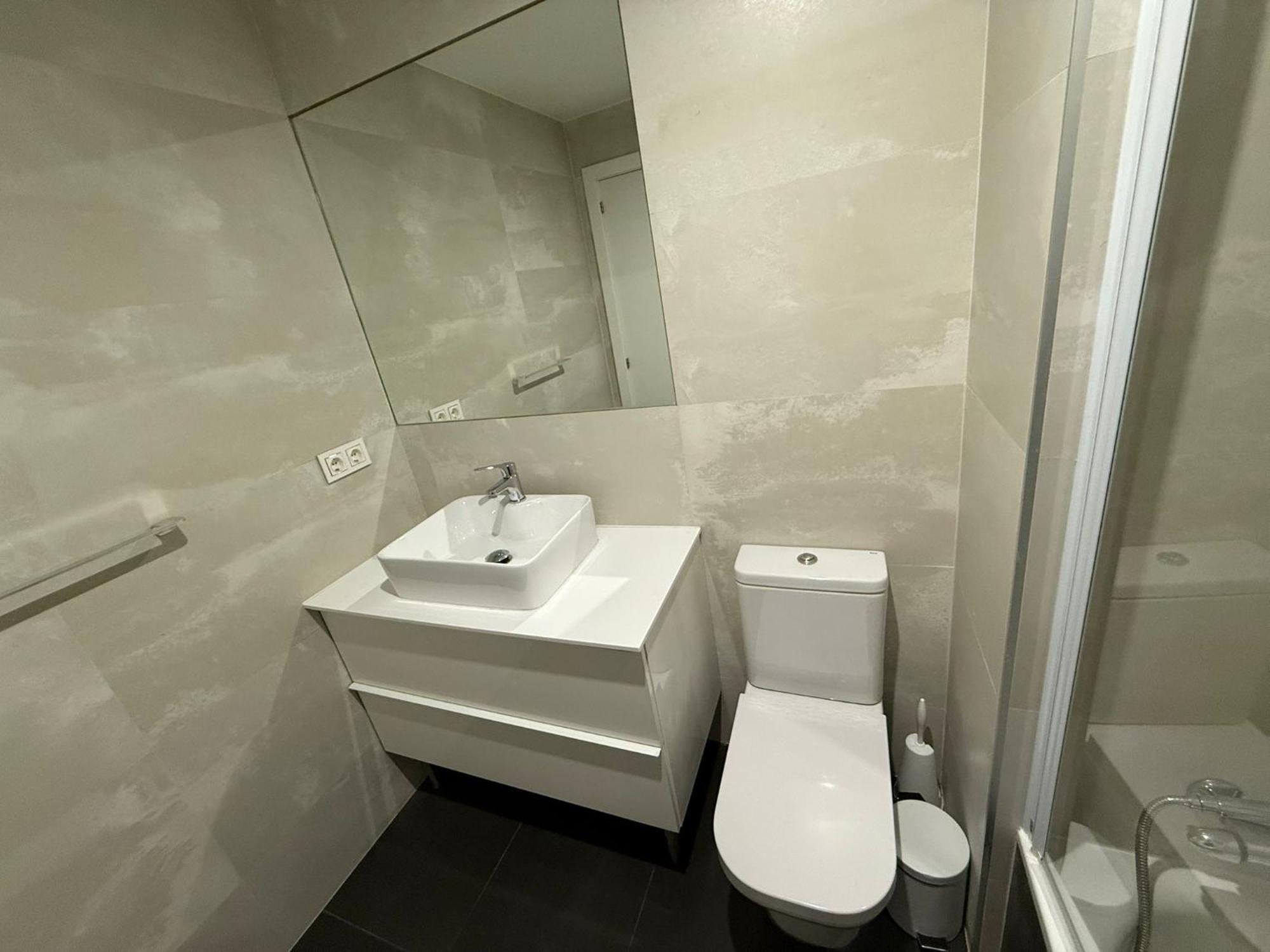 To Room Madrid Castellana Экстерьер фото